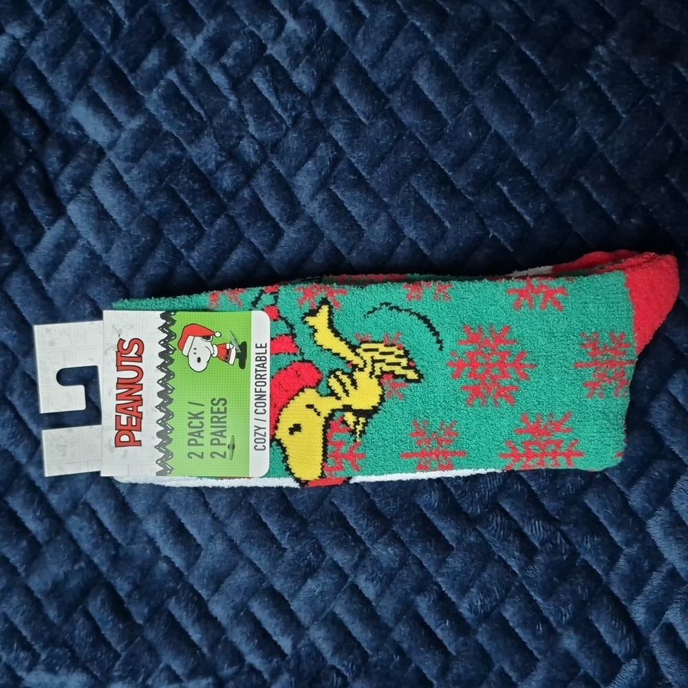 Peanuts Snoopy & Woodstock Cozy 2-Pack Of Holiday Socks NWT!